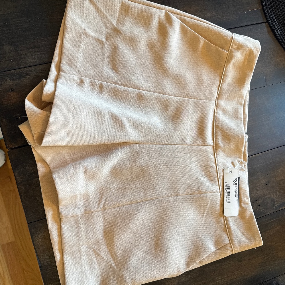 GLAM dress shorts